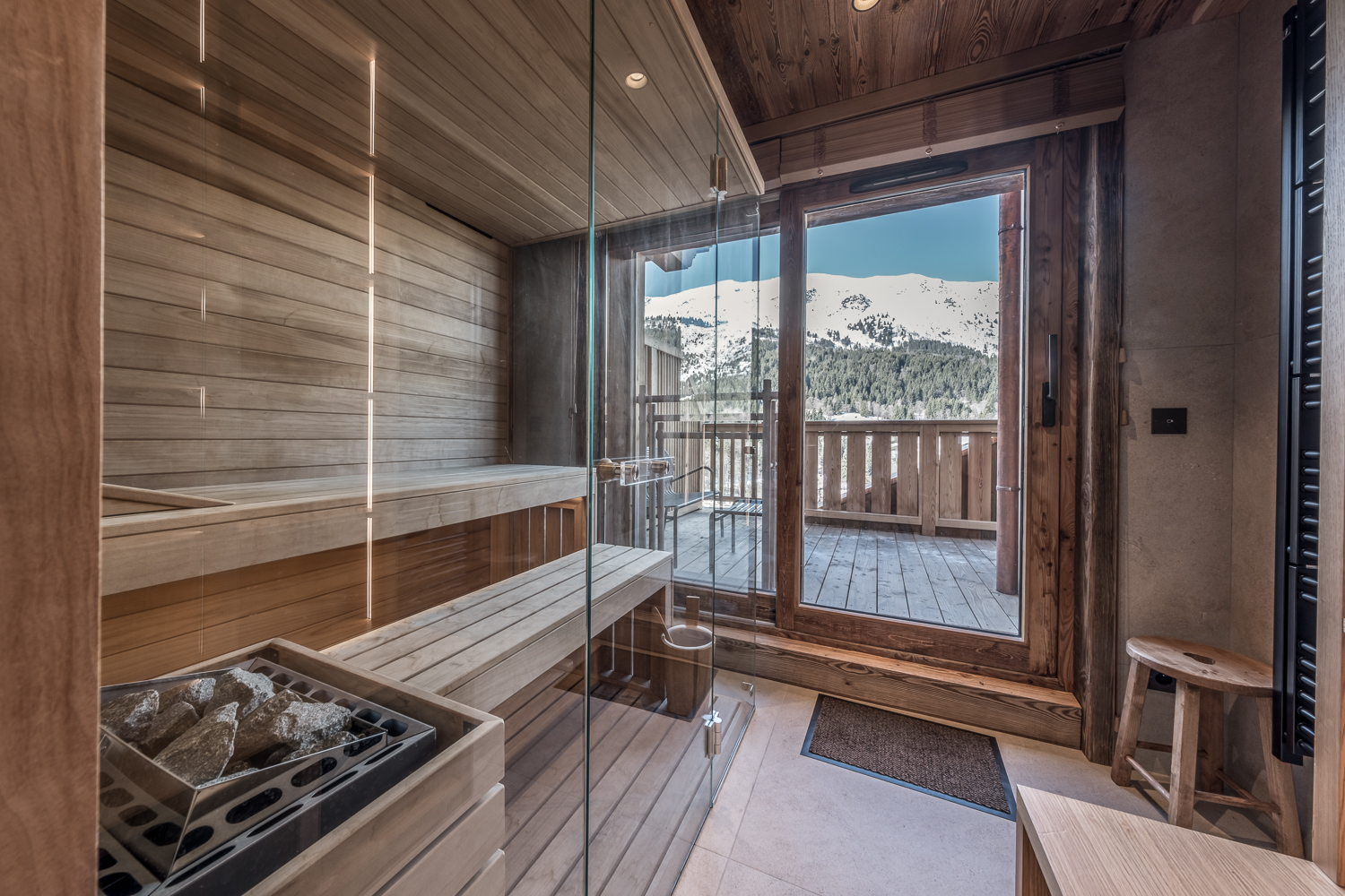 Photo of Penthouse Genepi 301