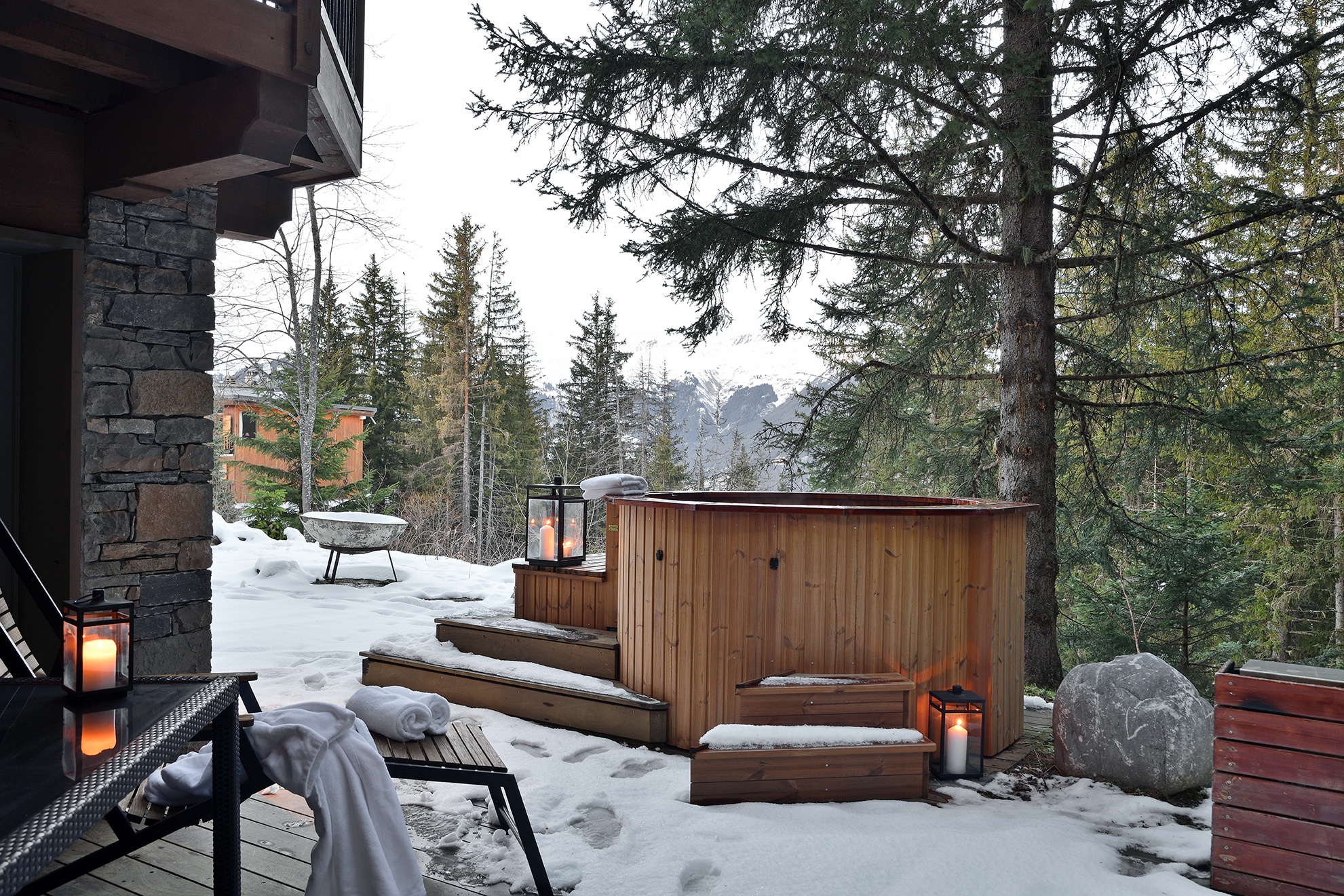 CHALET LA-HAUT • courchevel