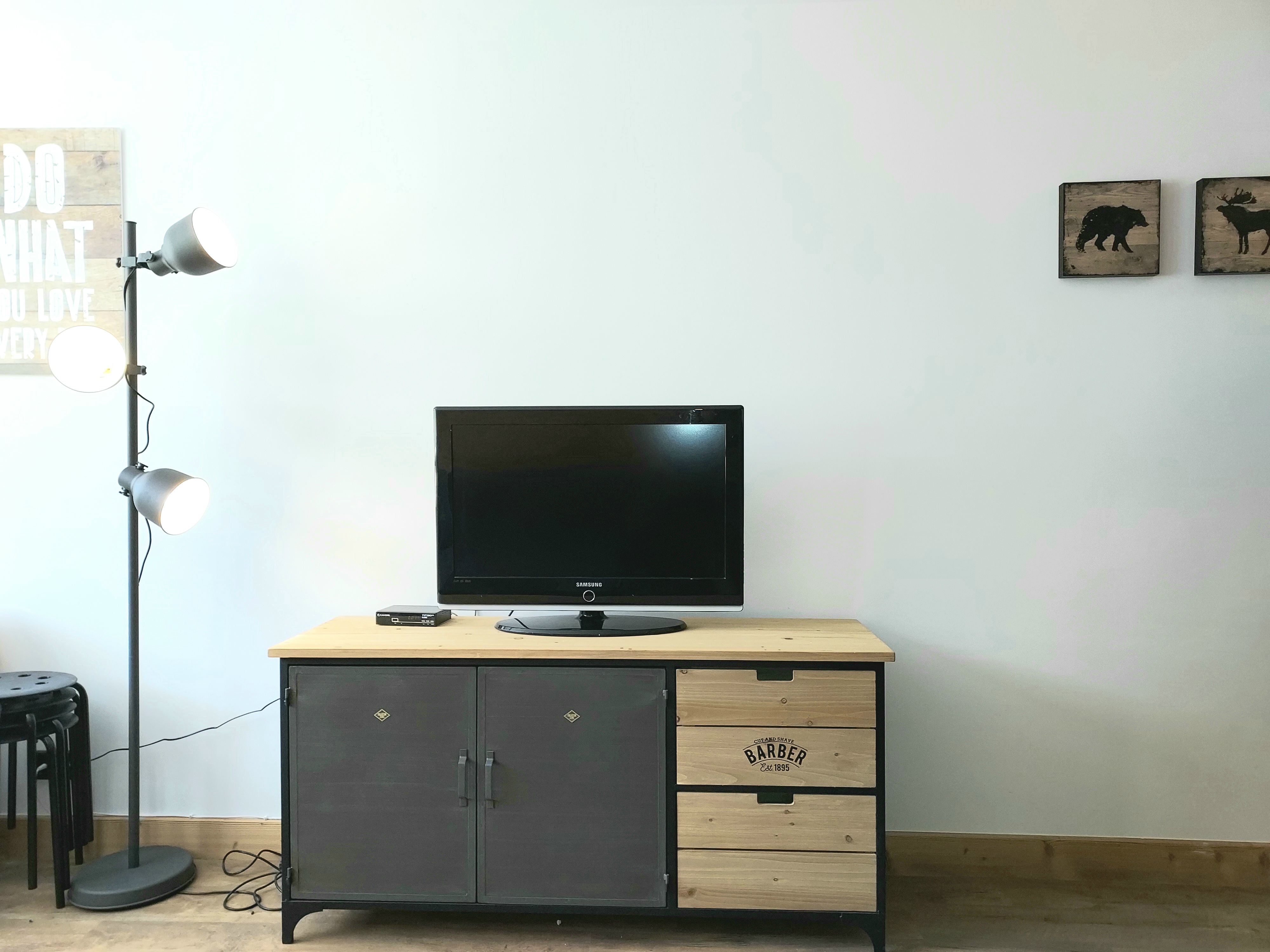 Studio - FRANCE 240 - ref LP FRA 240 - 3